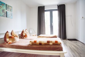3 bedrooms, WiFi, bed sheets