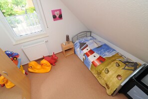 3 bedrooms, iron/ironing board, travel cot, WiFi