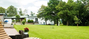 Ferienhof - Weites - Land, large apartment with terrace, garden and children's playground