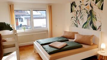 2 bedrooms, travel crib, free WiFi, bed sheets