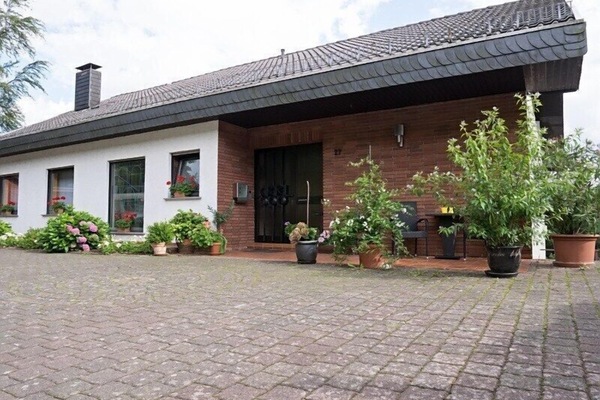 Haus Kurstraße 27