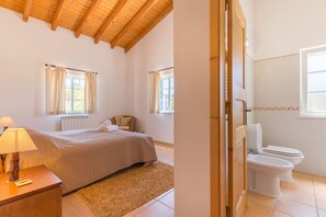 4 soveværelser, strygejern/strygebræt, Wi-Fi, sengetøj