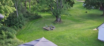 Fantastic peace in nature, huge lot of space, children welcome