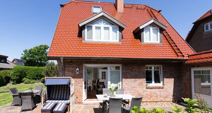 nice holiday house near the city and the beach