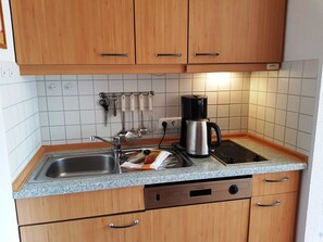 Fridge, microwave, dishwasher, coffee/tea maker
