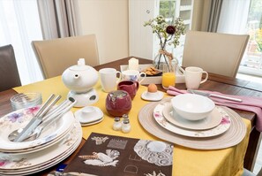 Dining -  exclusive holiday home on Rügen, near the beach, family vacations on the Baltic Sea. (Middelhagen)