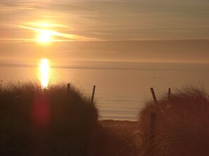 Beach nearby -  exclusive holiday home on Rügen, near the beach, family vacations on the Baltic Sea. (Middelhagen)