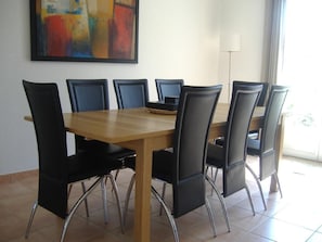 Dining - Beautiful villa in quiet residence, beach 800m. Free WiFi, bicycles  (Narbonne)