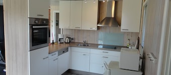 Beautiful vacation home in a peaceful area close to a child-friendly beach