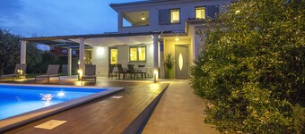 NEW Villa in a quiet village only 450 meters from the beach