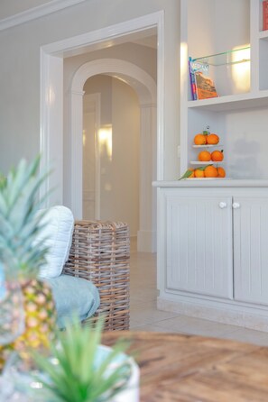 Interior - Enjoy the autumn in a beautiful villa, pool, wifi, airconditioning 10 min.-Palma (Palma Marratxi)