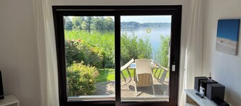 Maison de vacances idyllique à Timmdorf sur un terrain lacustre avec son propre accès au lac