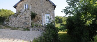 Una vecchia casa in pietra nel Morvan, restaurato con gusto e confortevoli (WLAN)