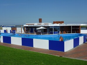 Pool - 4-star vacation home/winter garden/best location Carolinensiel/beach chair on the beach (Carolinensiel)