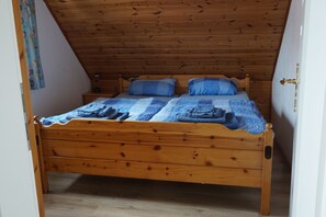 3 bedrooms, free WiFi, bed sheets