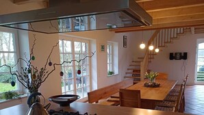 茶具/咖啡用具、冰箱、微波炉、烤箱