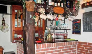 Bar (in der Unterkunft)