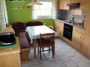 Kühlschrank, Mikrowelle, Ofen, Toaster