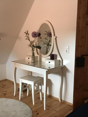 2 chambres, fer et planche Ă repasser, Wi-Fi gratuit, draps fournis