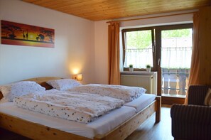 2 bedrooms, travel crib, free WiFi, bed sheets - Apartment with panoramic views (Halblech)