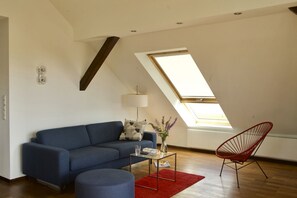 TV, DVD player, books, video library - Wide view from the terrace. Quiet. Switch off and relax! (Angermünde)