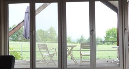 Laaja näkymä terassilta. Levätä. Sammuta ja rentoudu!