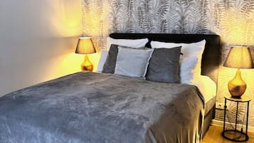 1 bedroom, travel crib, WiFi, bed sheets