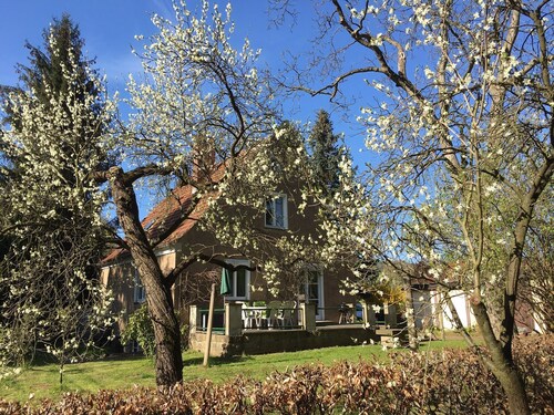 Maison de vacances à la périphérie de Dresde, à 3 km du château de Pillnitz. Fi 