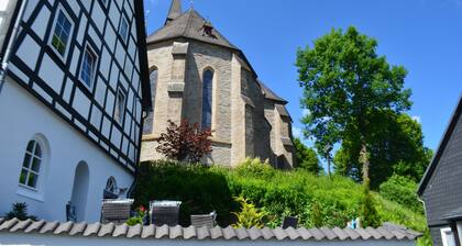 Perfekter Urlaub im "Alten Pastorat" Assinghausen - modern in alten Gemäuern