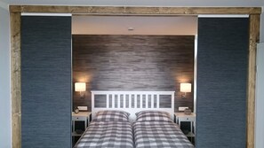 Unclassified image, 2 of 17, button