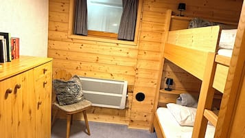 2 chambres, lit parapluie, Wi-Fi gratuit, draps fournis