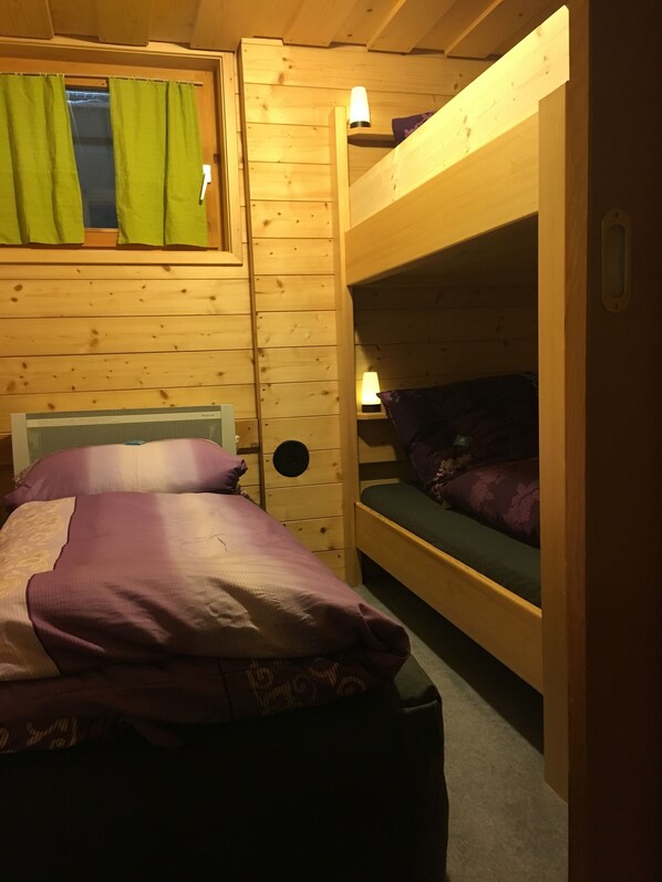2 chambres, lit parapluie, Wi-Fi gratuit, draps fournis