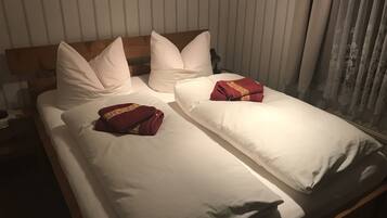 2 slaapkamers, reisbedje, gratis wifi, beddengoed