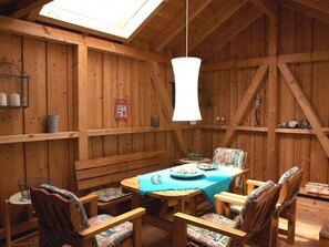 Fridge, microwave, oven, stovetop - Apartment with Terrace, dogs welcome, close to the city centre (Rheinland-Pfalz)