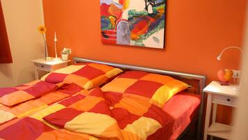 1 bedroom, iron/ironing board, free WiFi, bed sheets