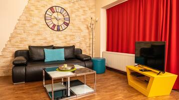 Fernseher, DVD-Player, Videothek, Stereoanlage