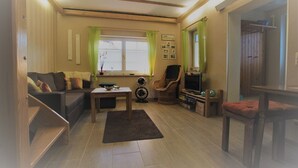 TV, books - Small vacation home with charm (45 sqm) (Prerow)