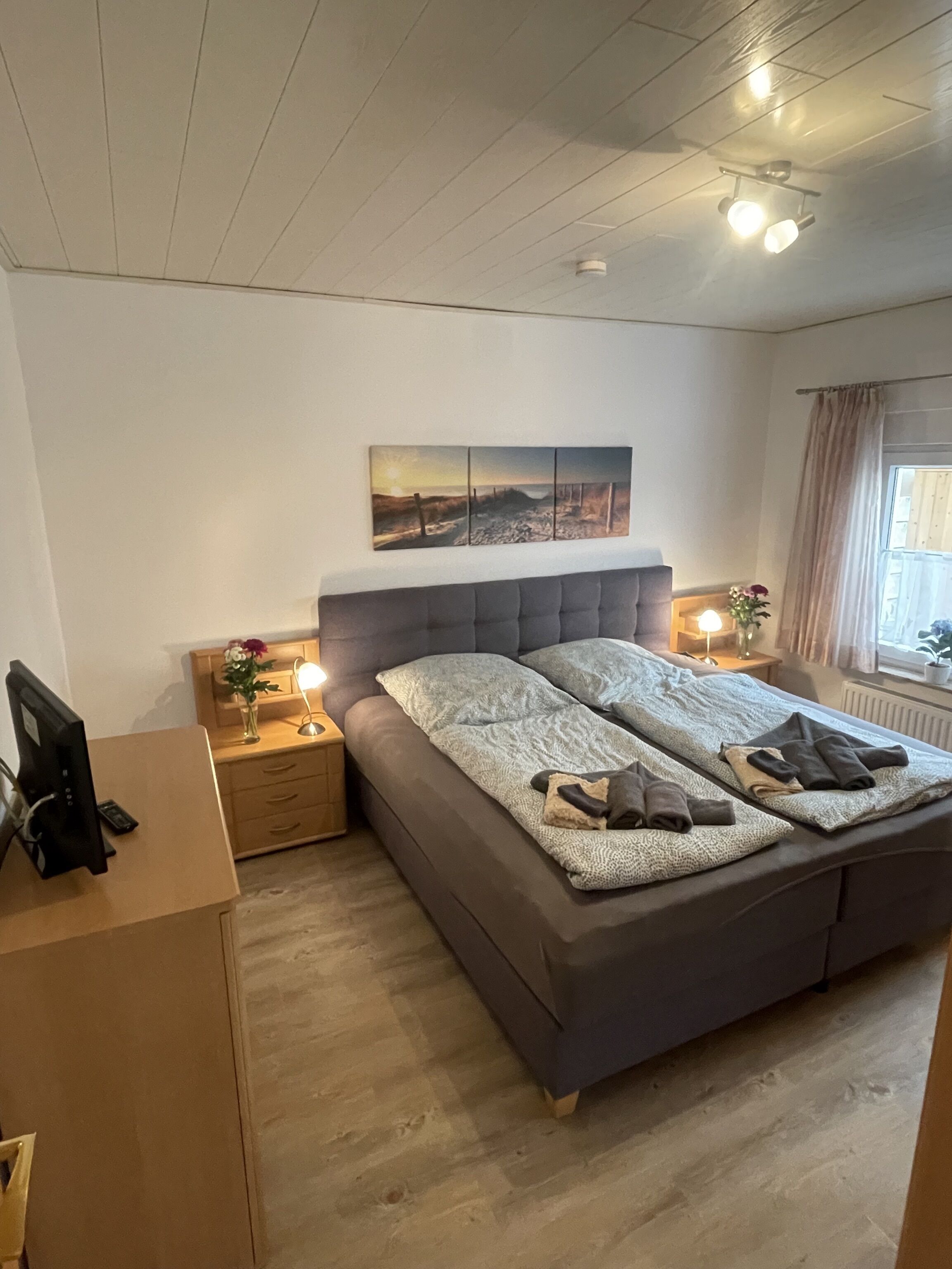 3 chambres, fer et planche à repasser, lit parapluie, Wi-Fi gratuit