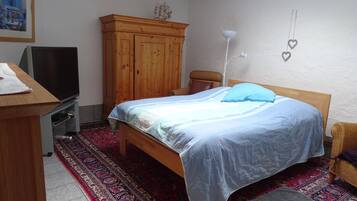 1 chambre, lit parapluie, Wi-Fi gratuit, draps fournis