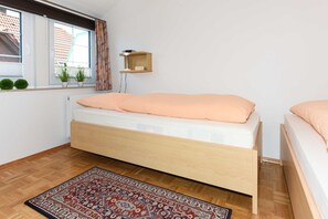 2 bedrooms, WiFi, bed sheets