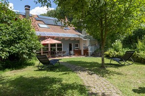 Terrace/patio - Modern 220 sqm holiday home, terrace, garden, sauna, fireplace (Freiamt)