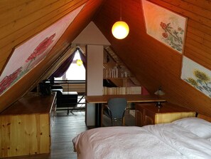 5 camere, ferro/asse da stiro, culla da viaggio, Wi-Fi gratuito