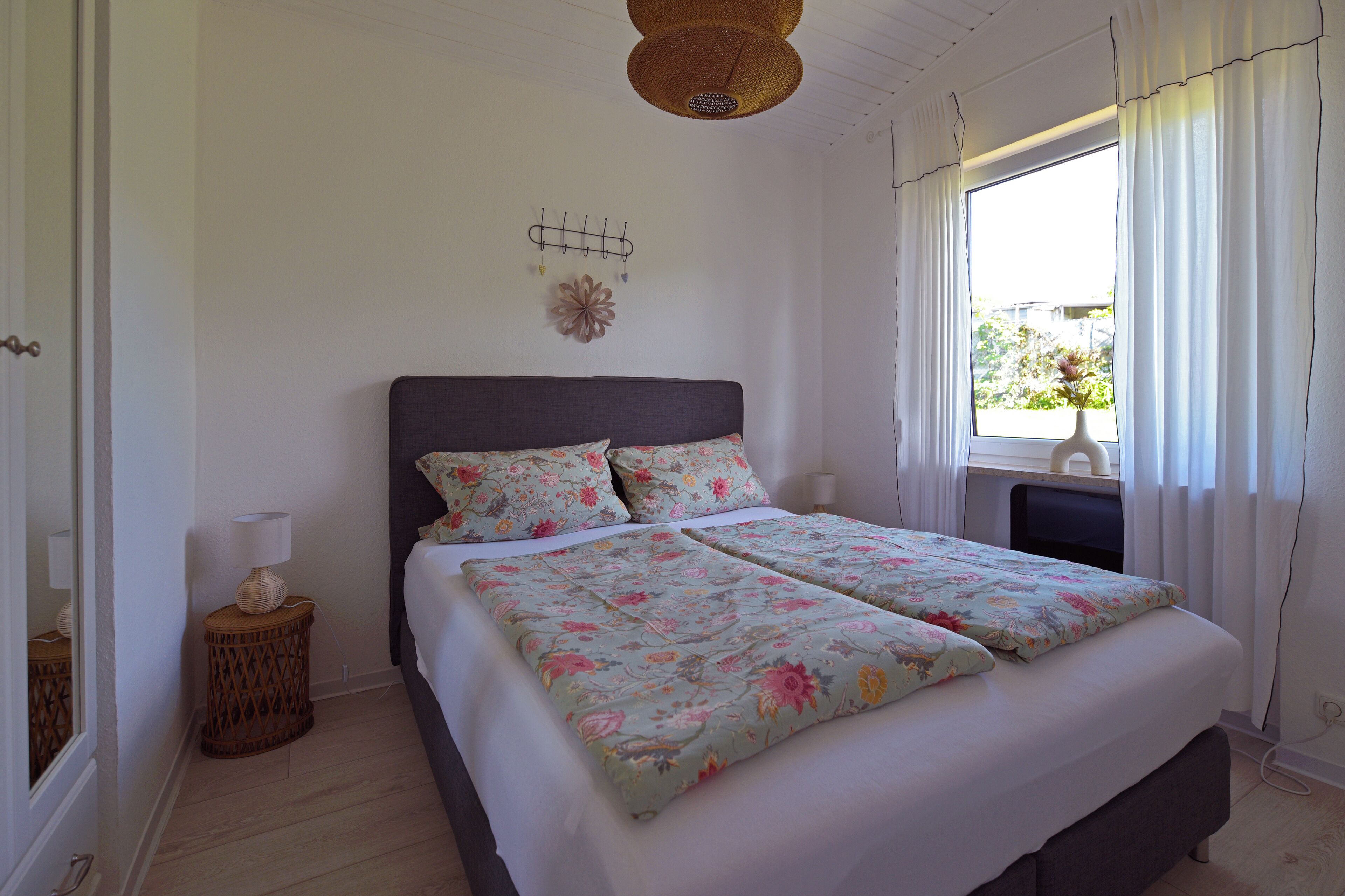 2 室のベッドルーム、WiFi、ベッドシーツ