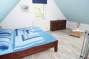 2 bedrooms, free WiFi, bed sheets