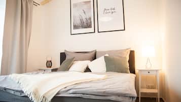 4 Schlafzimmer, Bügeleisen/Bügelbrett, Bettwäsche