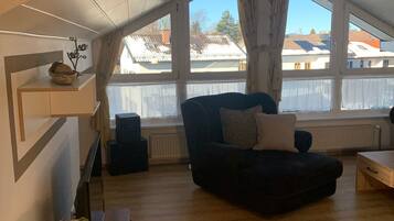 Fernseher, Stereoanlage