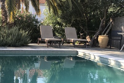 Top holiday home private pool by the sea with private garden for single use