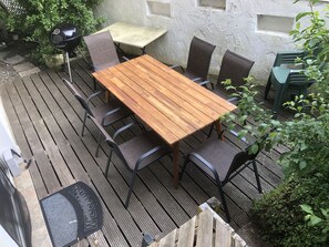 Outdoor dining - To Bayreuth only 9 km, family friendly, living area 220 m2, free parking, air conditioning, terrace (Mistelgau)