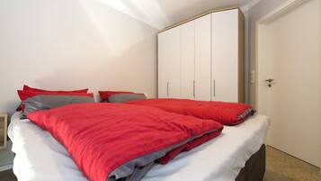 2 Schlafzimmer, Zimmersafe, BĂŒgeleisen/BĂŒgelbrett, kostenloses WLAN