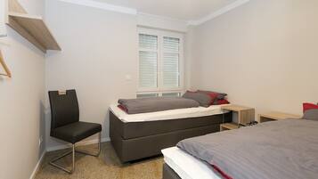 2 Schlafzimmer, Zimmersafe, BĂŒgeleisen/BĂŒgelbrett, kostenloses WLAN